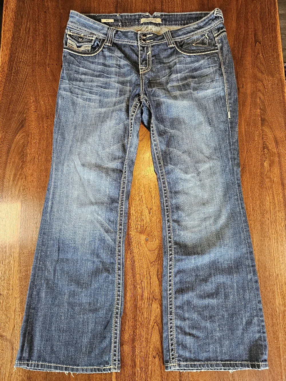 Vigoss Boot Cut Flare Jeans With Black Studded Gems Size 18 - Picture 2 of 9